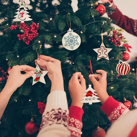 DIY Wooden Ornaments for a Festive Christmas Tree